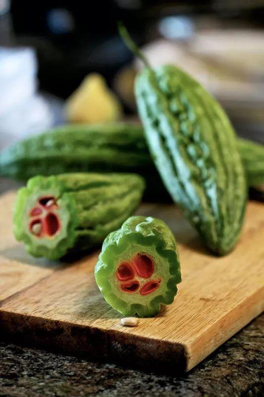 堂上吃瓜,揭秘宫廷中的闲话与八卦